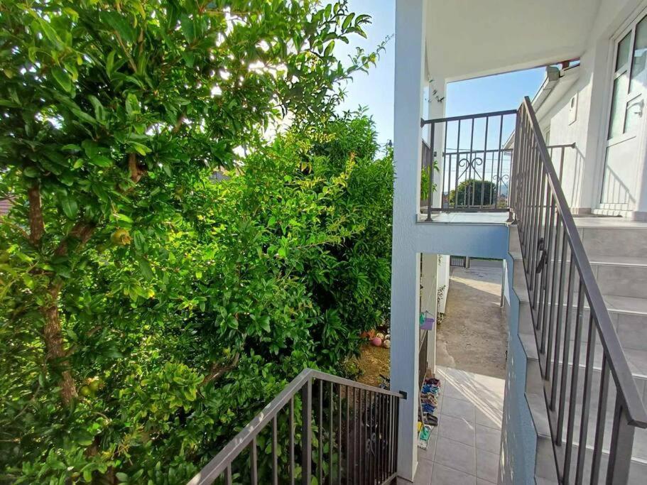 Cozy, Fully Equipped, Free Parking&Wifi, Quiet, 2Bd Leilighet Podgorica Eksteriør bilde