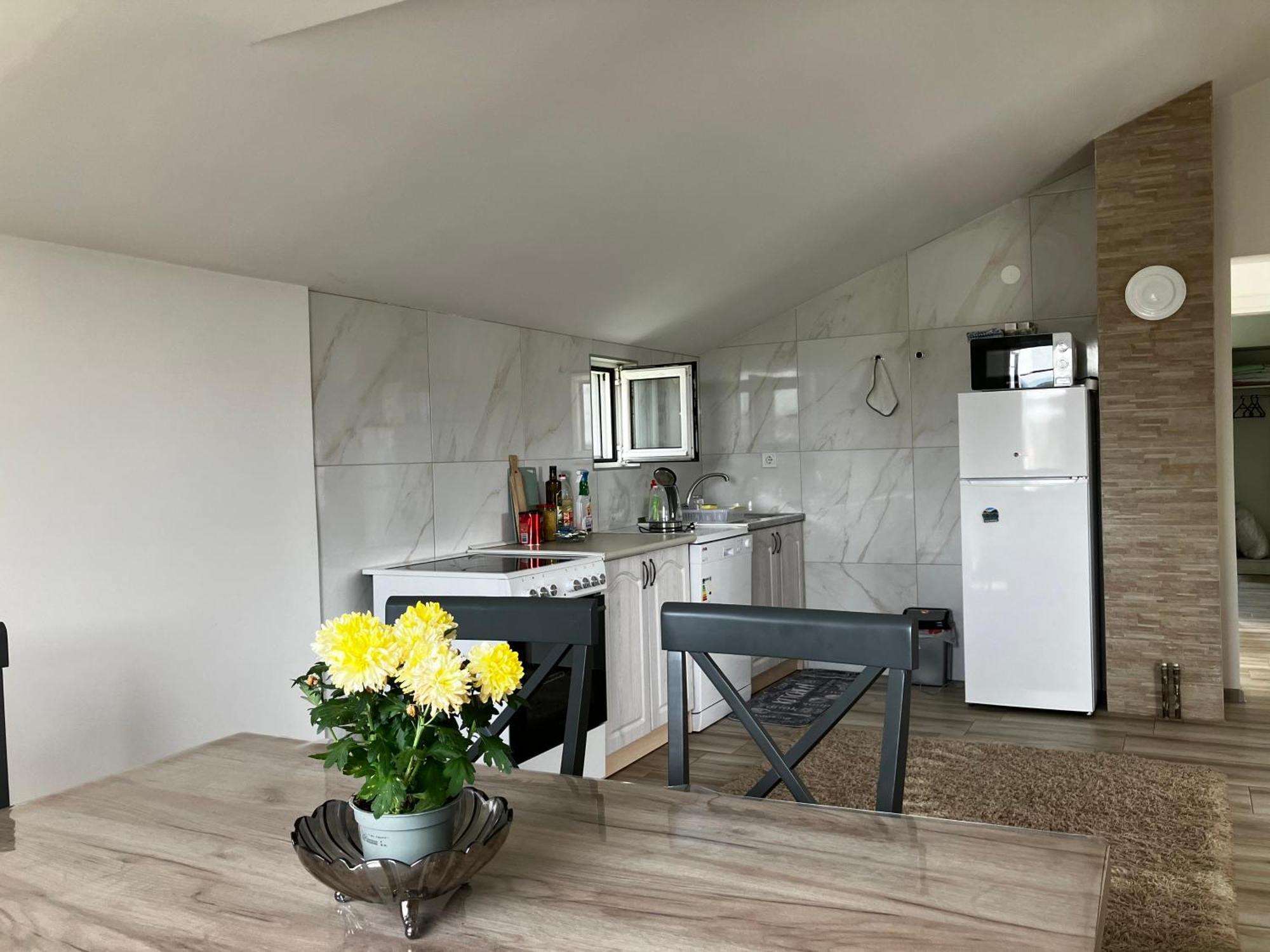 Cozy, Fully Equipped, Free Parking&Wifi, Quiet, 2Bd Leilighet Podgorica Eksteriør bilde