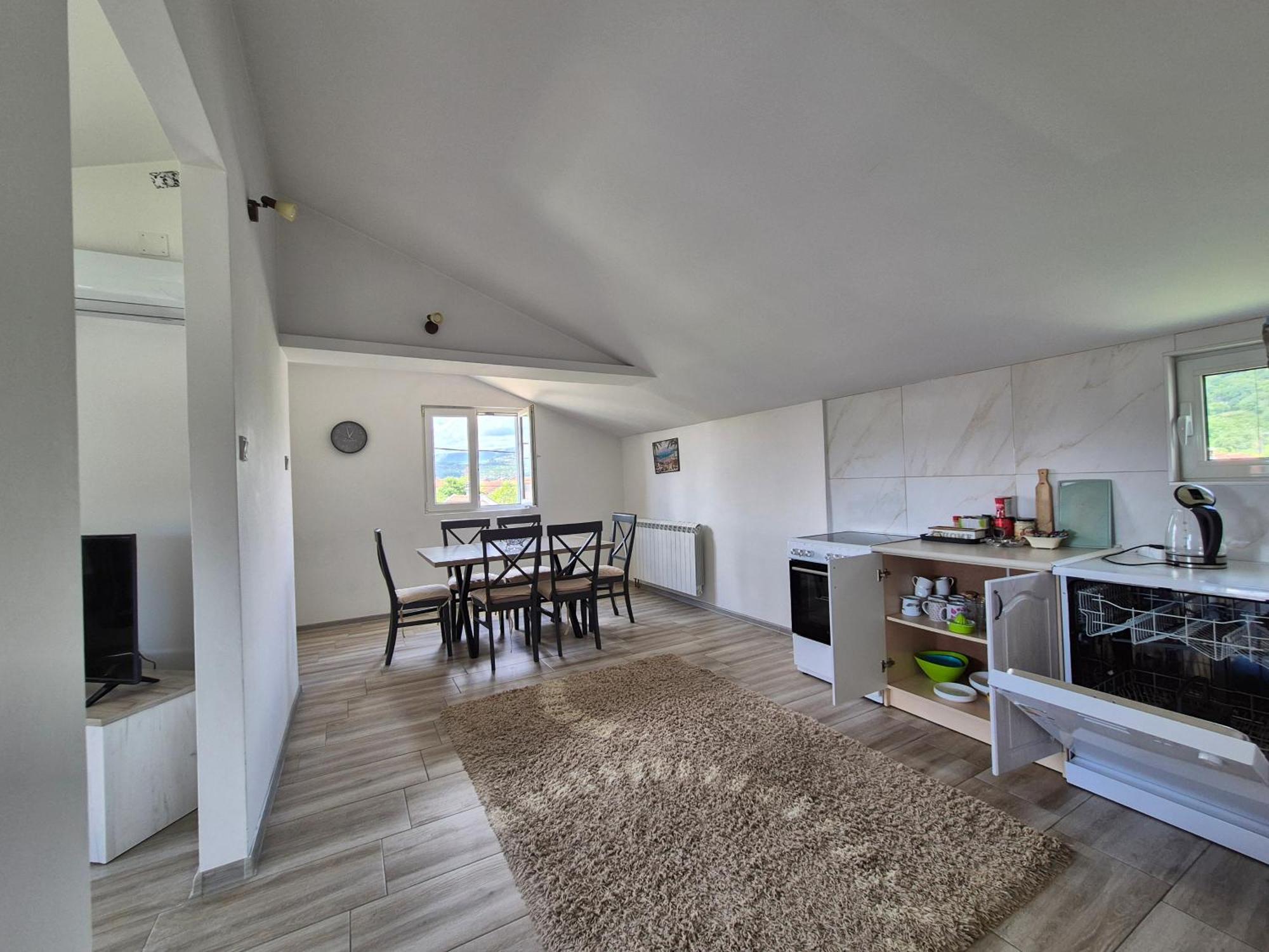 Cozy, Fully Equipped, Free Parking&Wifi, Quiet, 2Bd Leilighet Podgorica Eksteriør bilde